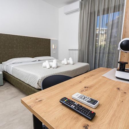 Gallo'S City Rooms Termoli Bagian luar foto