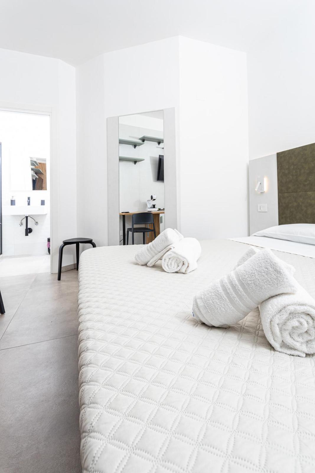 Gallo'S City Rooms Termoli Bagian luar foto