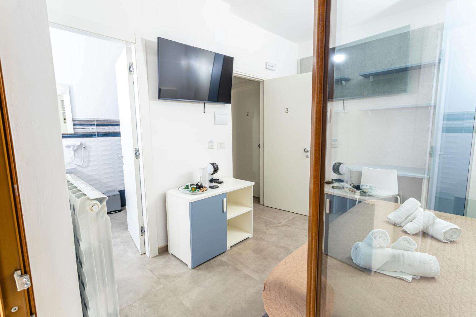 Gallo'S City Rooms Termoli Bagian luar foto